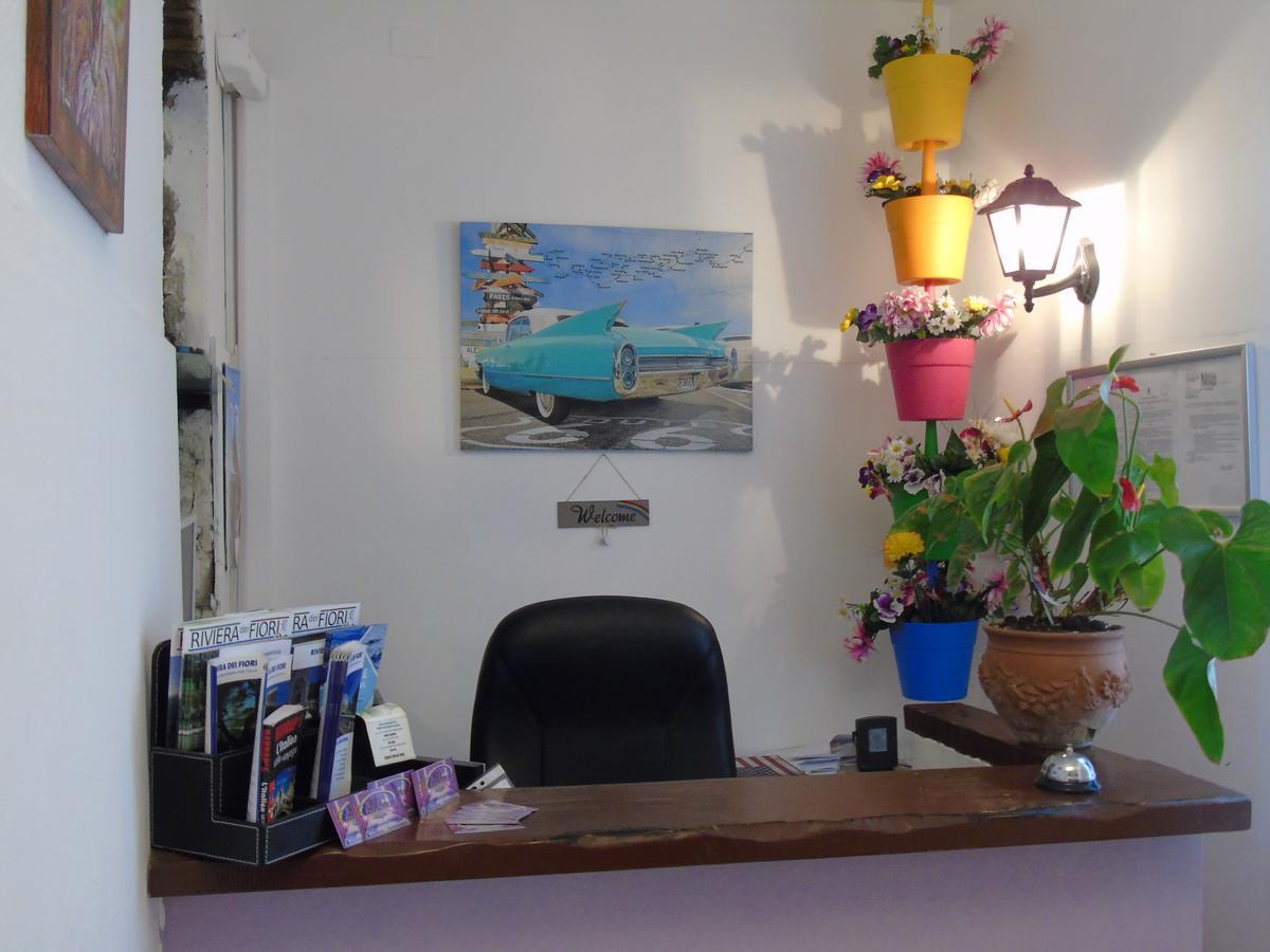 Hotel Rainbow Arma di Taggia Extérieur photo